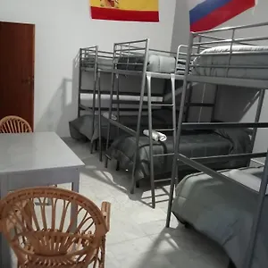 Хостел Dama Hostelbb 